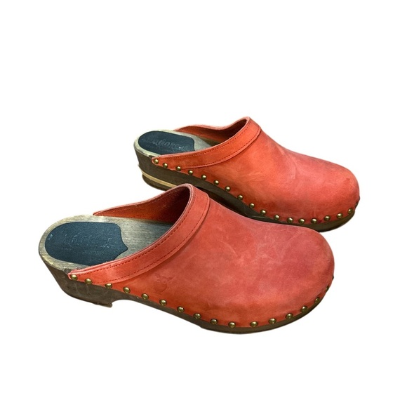 Sandgrens Red Leather Swedish Clogs Size 40 (US 9.5) Wooden Platform Mules - Picture 2 of 6